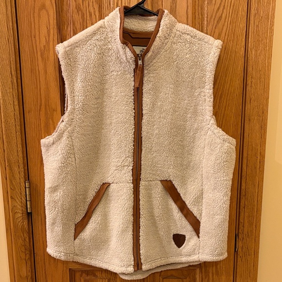 Legendary Whitetails Jackets & Blazers - Legendary Whitetails Cream Sherpa Vest with Tan Suede Trim